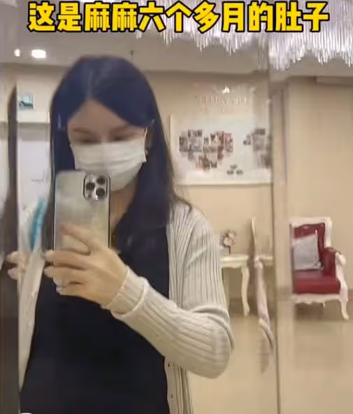 25歲網紅拼四胎惹爭議，3個女兒從小當童模養家，網友喊話求封禁