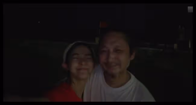 三寶與小25歲嬌妻同框，逗二胎女兒姿勢熟練顯溫馨，兩人疑要三胎