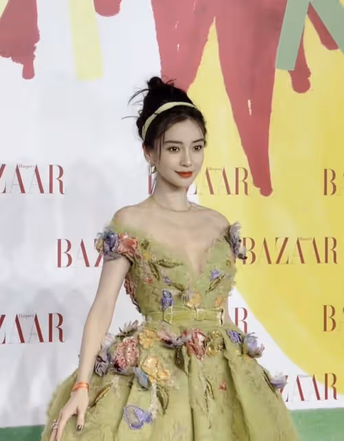 Angelababy簽約悅凱，與宋茜楊洋成同事，網友：不拍影視劇就行