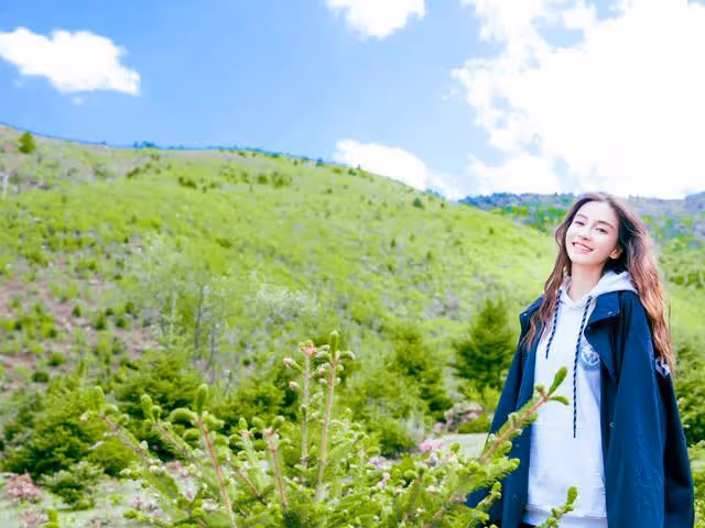 Angelababy簽約悅凱，與宋茜楊洋成同事，網友：不拍影視劇就行