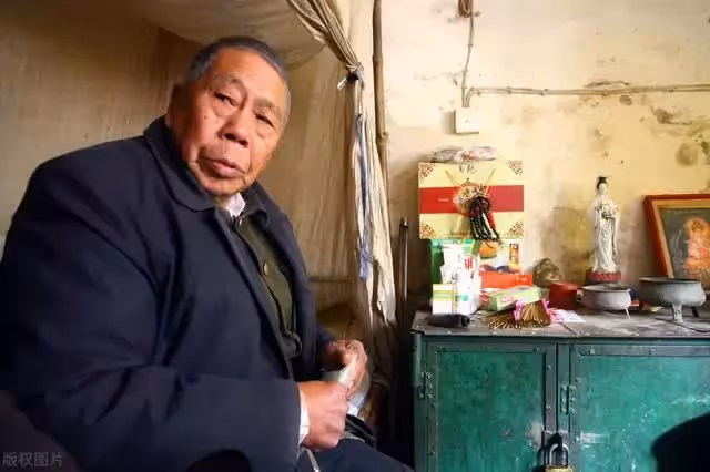 68歲老人:誰說兒孫滿堂是福?兒孫滿堂是魔鬼,連紅包都給不起