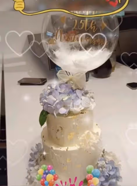 57歲黎耀祥慶銀婚紀念日!愛妻戴31萬手鐲氣質出眾,曬居家膩歪照