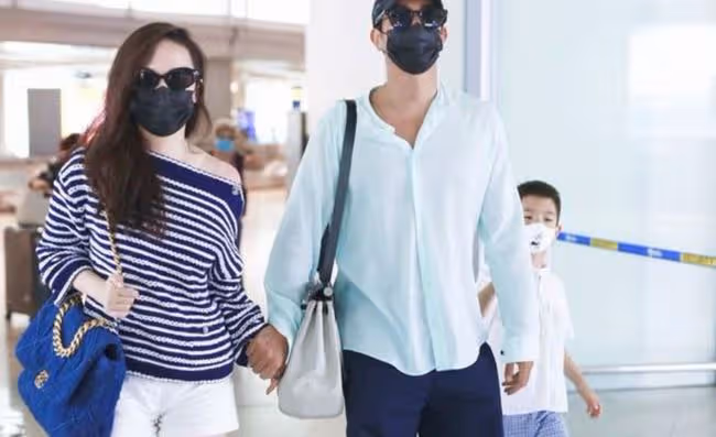 杜江人設崩塌,只因在網上私信美女,網友:有一個劉芮麟還不夠嗎?
