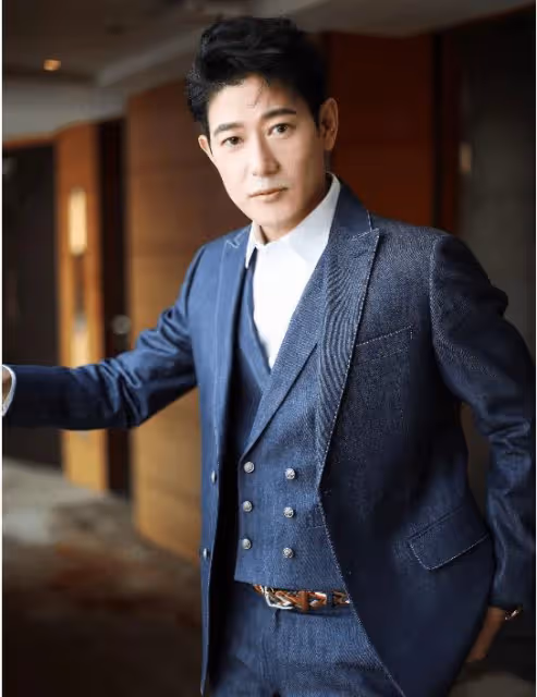 他演了19年鬼子,回國探親被國人暴打,果斷讓女兒加入中國國籍