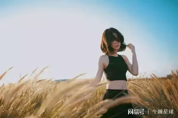 「我被困在了父母的晚年裡」:中年人的世界,誰不是一地雞毛
