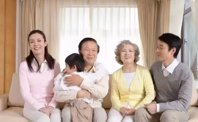 大姑姐離婚,回娘家給弟妹立規矩,婆婆:活該你沒人要