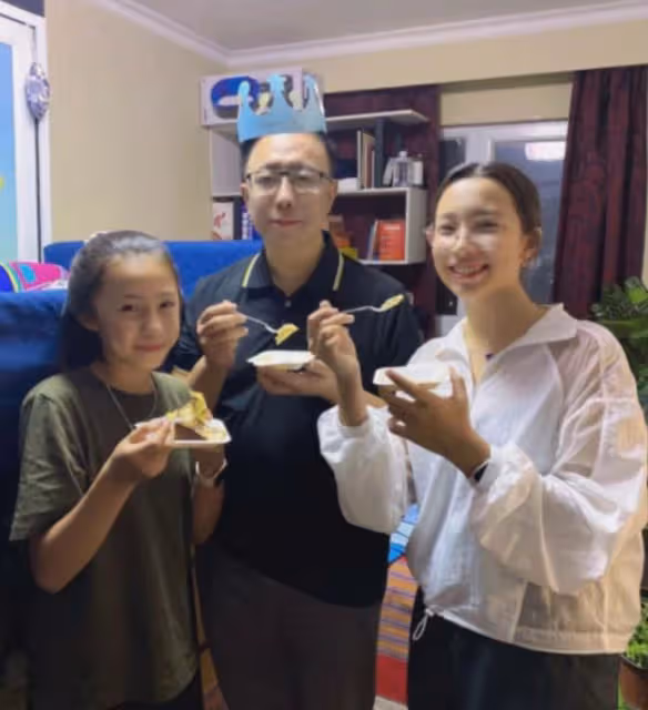 李陽前妻再度發文,控訴其多次對女兒施虐,男方一周前已正式起訴