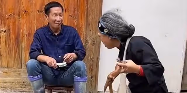 開心外婆:扮演老太太吸粉百萬,演技堪比宋丹丹,真實樣貌遭垂涎