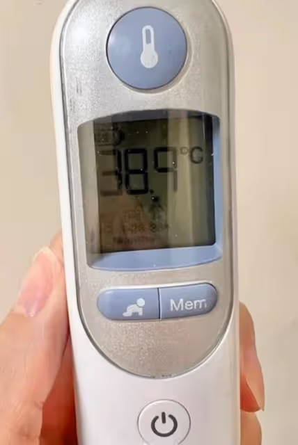 禍不單行!TVB女星高燒求醫中途遇車禍,車輛有碰撞但幸得人沒事