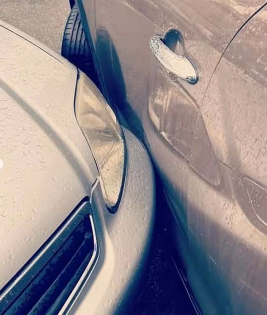 禍不單行!TVB女星高燒求醫中途遇車禍,車輛有碰撞但幸得人沒事