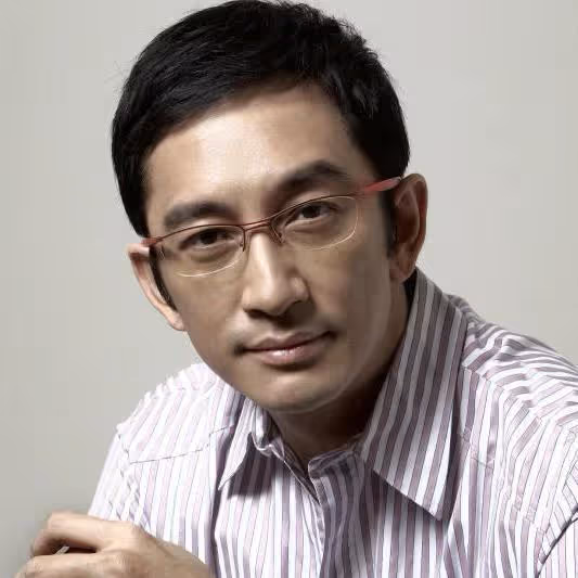 壓力大!香港知名男星曝TVB工資低,現主力內地發展更已置業定居