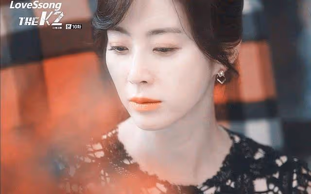 宋允兒事業巔峰時期嫁給了電影巨星薛景求,被網友罵小三多年