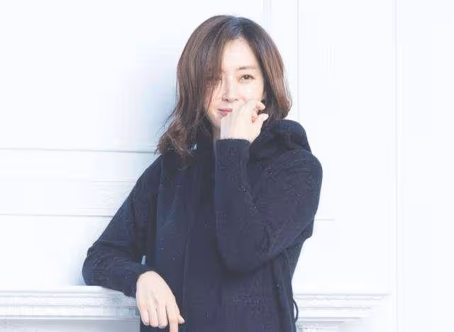 宋允兒事業巔峰時期嫁給了電影巨星薛景求,被網友罵小三多年