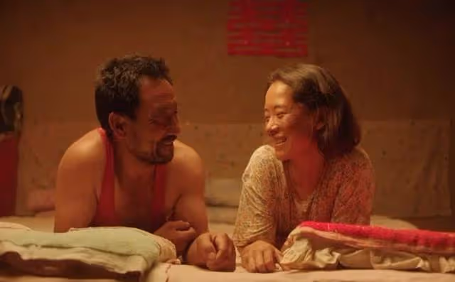 海清顛覆形象演農婦,滿臉溝壑坐驢車好滄桑,自曝拍完老了五六歲