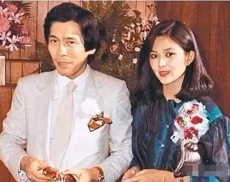 我情史豐富,知三當三,男友個個是富豪,關之琳:是貧窮改變了我