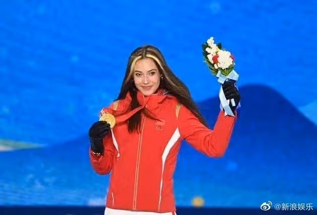 今日份的瓜|李誕退出笑果文化董事,小女孩媽媽向明道道歉
