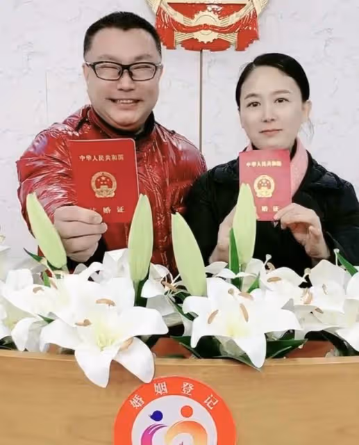 52歲尹相傑即將辦婚禮！力邀央視主持人獻唱，小16嬌妻曾被疑懷孕