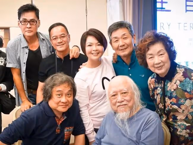 87歲名導突然病逝!一月前妻子還說他身體健康,90歲胡楓不敢相信