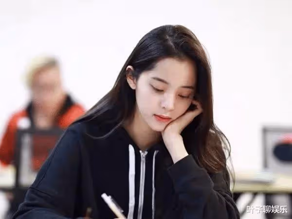 趙今麥、張子楓、歐陽娜娜、蔣依依,你覺得誰的演技最好?誰將來更有潛力?