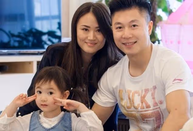 來中國撈金卻不願說中文！李小鵬妻子惹怒全網，吳京怒揭其遮羞布