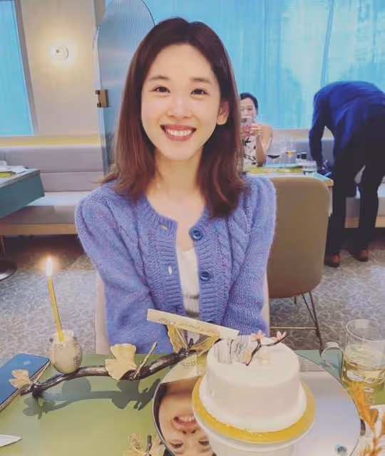 28歲章澤天低調慶生，罕曬素顏髒辮造型引熱議，劉強東未發文祝賀
