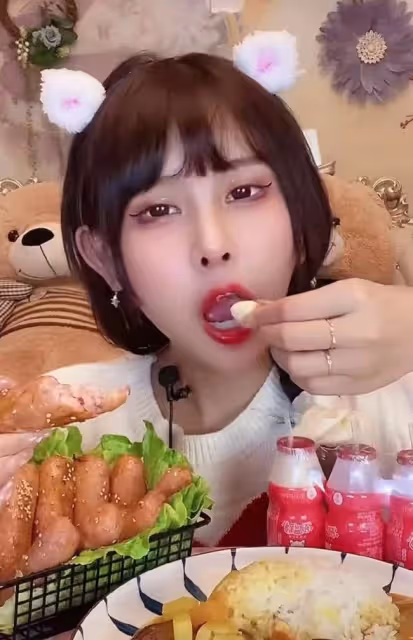 千萬粉吃播因病住院,日花十幾萬治療不起作用,大腦缺氧或得腦癱