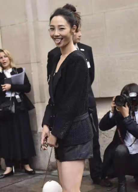 白百何被稱為「女版陳冠希」？看過這些照片後，你就明白了