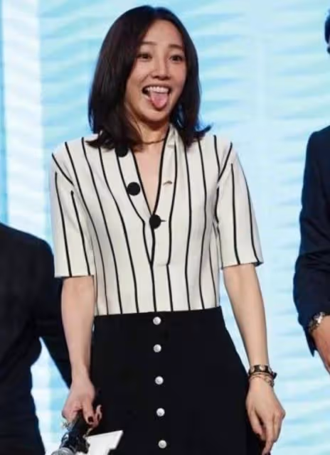 白百何被稱為「女版陳冠希」？看過這些照片後，你就明白了