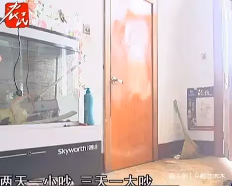 離婚一個月,妻子後悔了,回家哀求復婚,丈夫:你玩呢,折騰不起