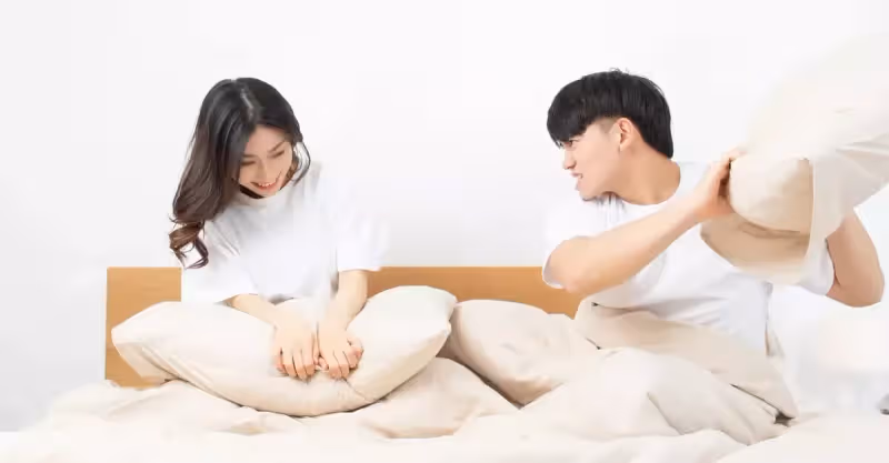 我嫁給了個娘娘腔，結婚第二天，我才知道娘娘腔把公公趕進了羊圈