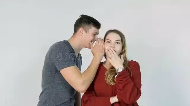 我嫁給了個娘娘腔,結婚第二天,我才知道娘娘腔把公公趕進了羊圈