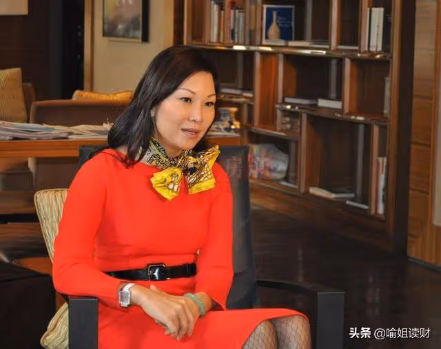 洗碗工出身,如今身價百億?親家資產千億,兒媳美貌不輸女明星