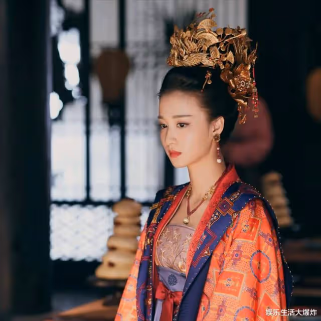 她因出演《將軍在上》走紅,如今兩部新劇開播,再不大火實在可惜