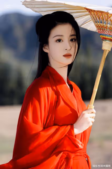 她因出演《將軍在上》走紅,如今兩部新劇開播,再不大火實在可惜