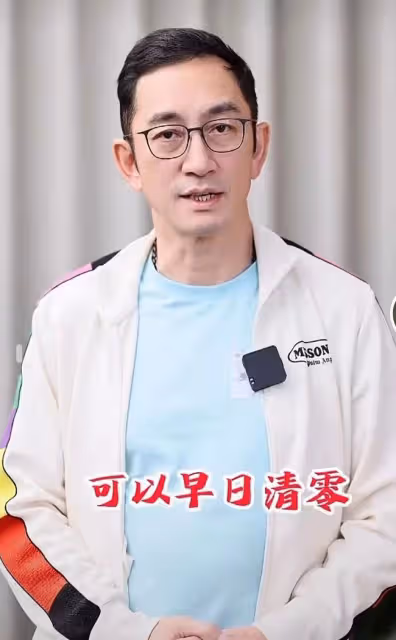 香港知名主播確診前瞞報病狀！鼻塞嘶啞仍不戴口罩工作，被批自私