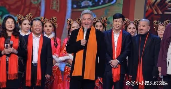 嬌嬌爆料得到證實:趙本山旗下劉老根大舞台正式停業,門口堆滿車
