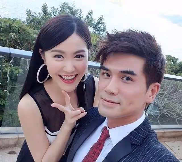 唐詩詠否認與伍允龍因拍攝《鐵拳英雄》發展戀情,網友:有夫妻相