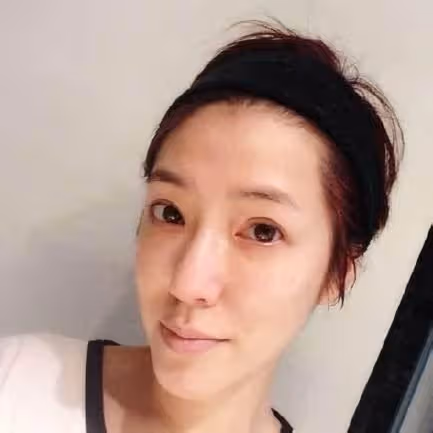難忘！TVB知名女星大談過往演女同志經歷，與對手濕吻直言很尷尬