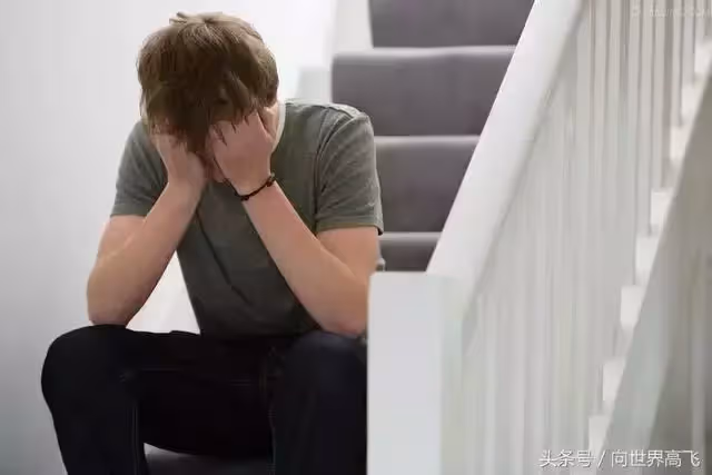 老婆去世,我全心照顧岳母,臨終前她給我一套房子,我進去全砸了