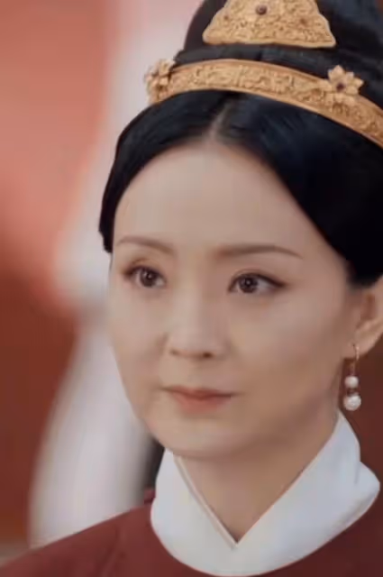 許凱吳謹言新劇開播槽點多!女主面黃肌瘦好顯老,濾鏡土黃太勸退