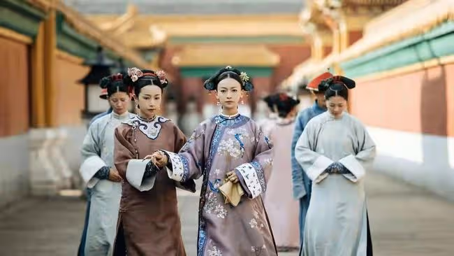 許凱吳謹言新劇開播槽點多!女主面黃肌瘦好顯老,濾鏡土黃太勸退