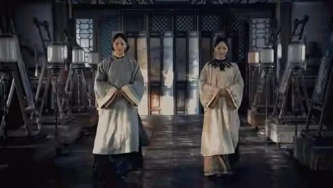 許凱吳謹言新劇開播槽點多!女主面黃肌瘦好顯老,濾鏡土黃太勸退