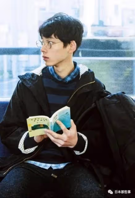 他算對得起事務所力捧嗎?