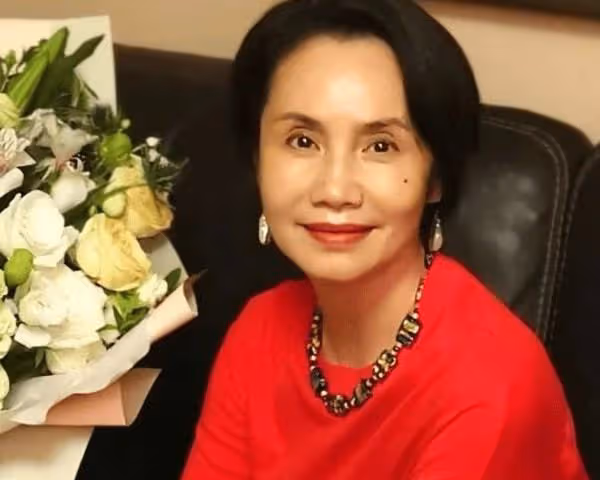 央視女主播徐俐:離婚後獨自撫養孩子,再婚後兒子的舉動讓她淚目
