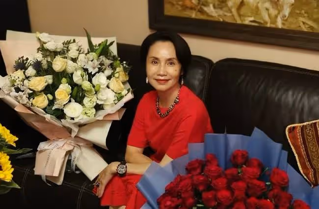 央視女主播徐俐:離婚後獨自撫養孩子,再婚後兒子的舉動讓她淚目