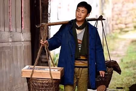 演員張譯高情商獲獎感言名場面,回答滴水不漏