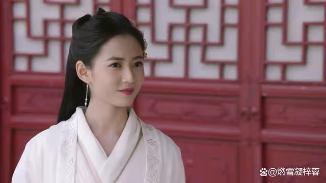迪麗熱巴中分,程瀟劉海,陳鈺琪額頭,藝人演角色還是角色演明星