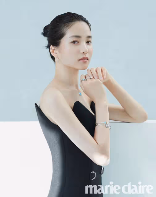 《下女的誘惑》橫掃各大獎!金泰梨與金敏喜多場性愛裸體