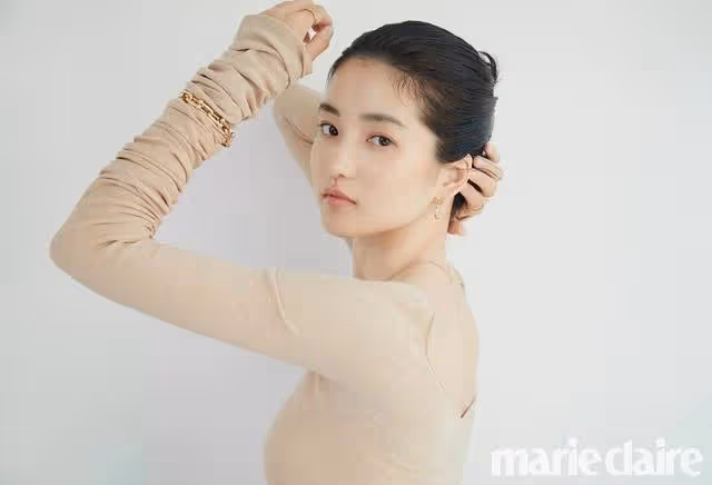 《下女的誘惑》橫掃各大獎!金泰梨與金敏喜多場性愛裸體