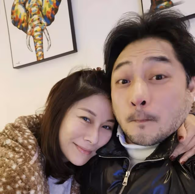 90年代知名港星曬近照依舊凍齡!大方承認整容,44歲已成四孩之母